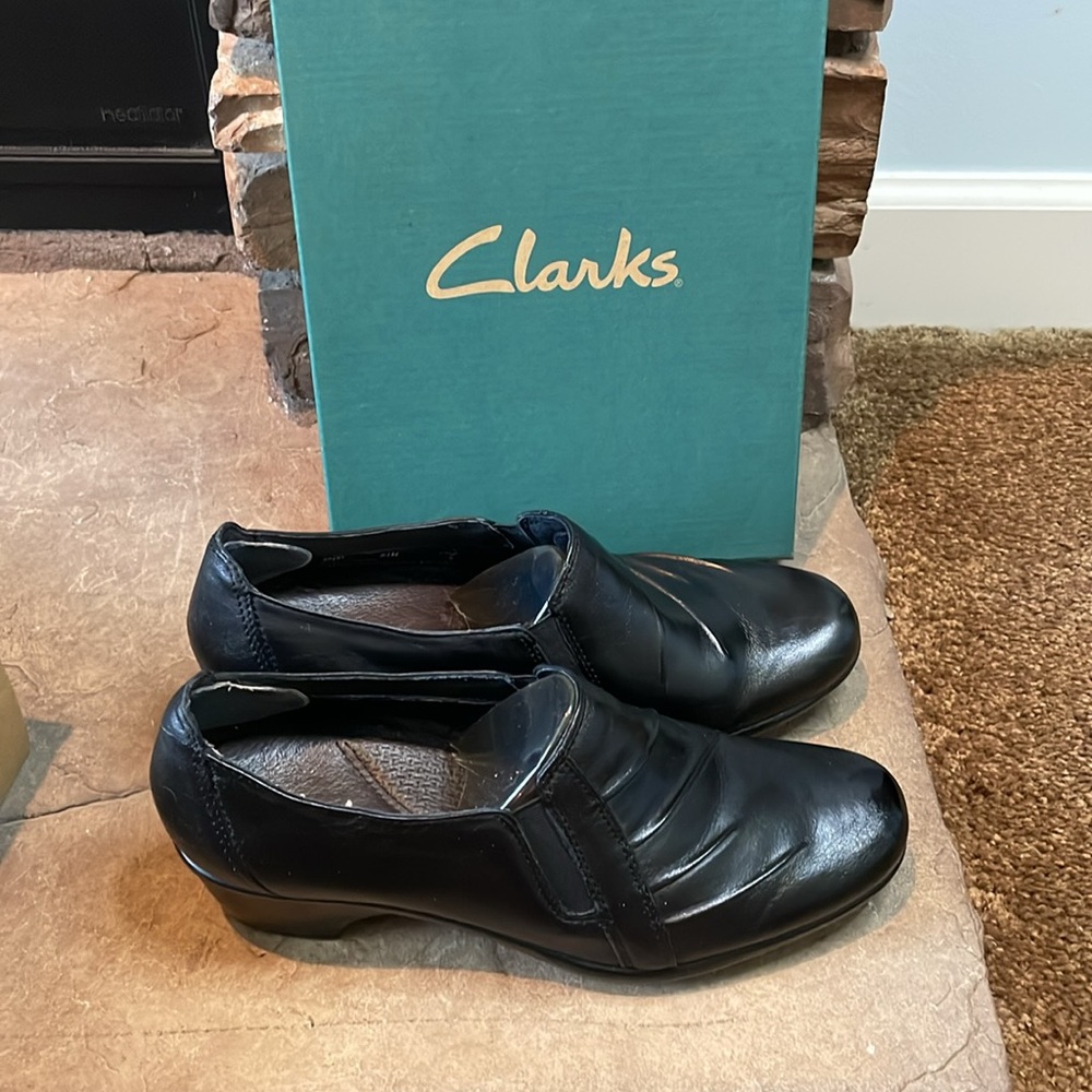 Nib Clarks Black Leather Block Heel Size 8.5m - image 1
